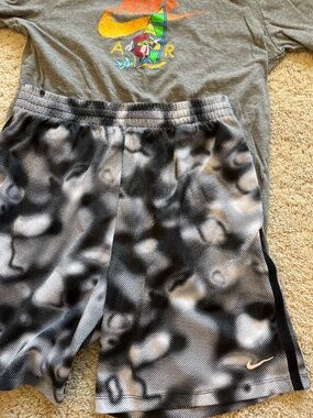 Nike outfit tee shirt & shorts